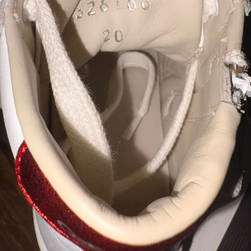 Gucci White First-shoes-baby-shoes / Size 4.5-5